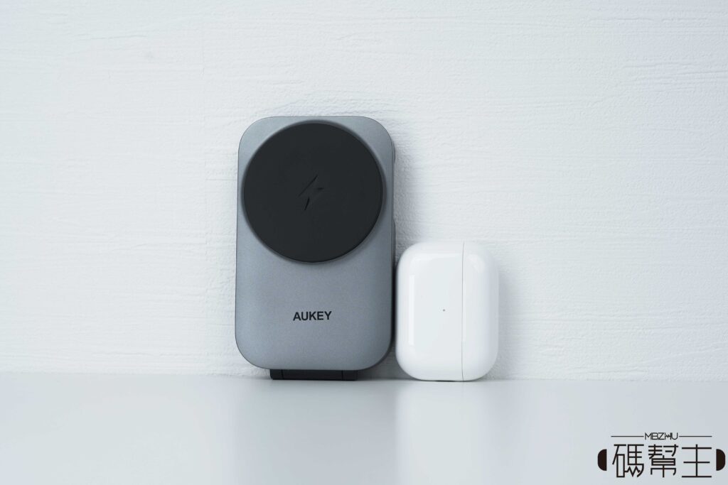 AUKEY MagFusion Z 大小