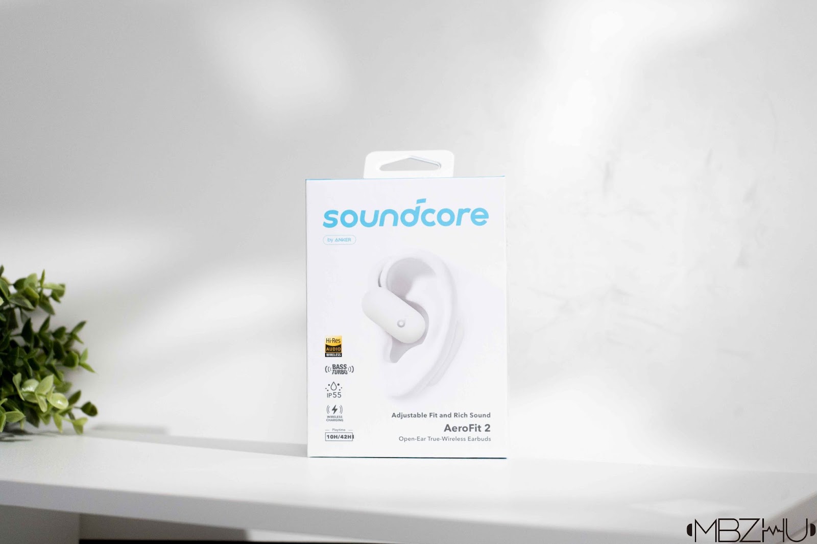 soundcore AeroFit2開箱評測:AI 翻譯、Hi-Res 音質與極致舒適,新世代開放式耳機首選! 1 soundcore AeroFit 2 外包裝