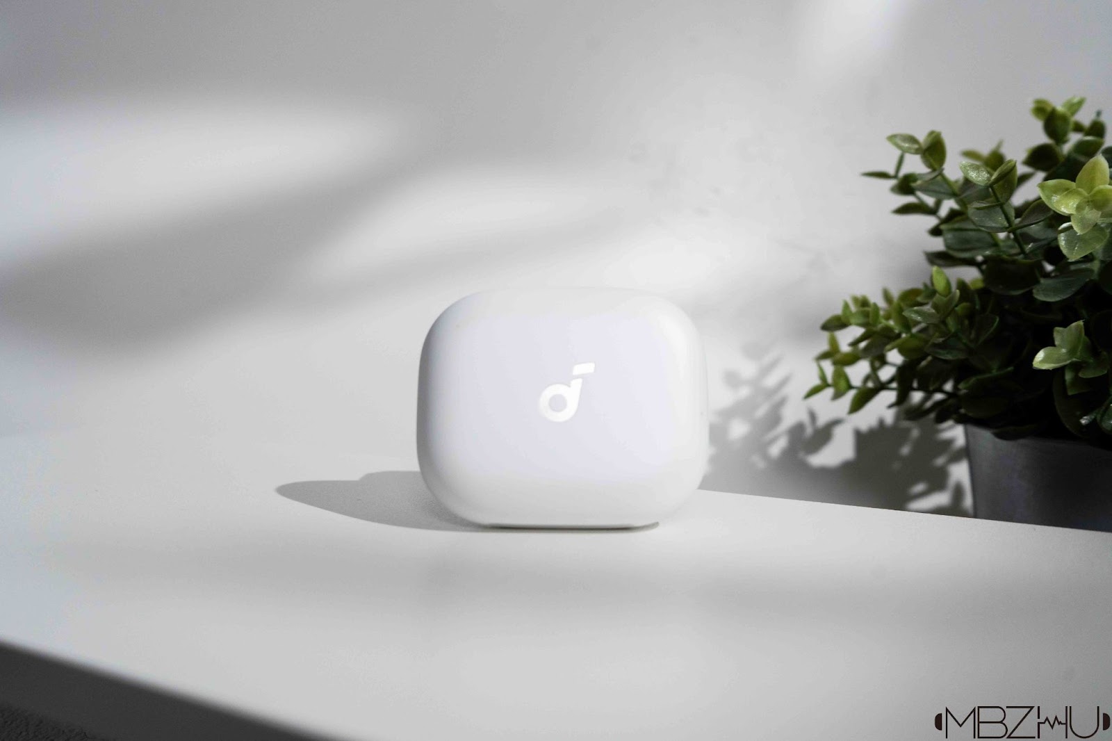 soundcore AeroFit2開箱評測:AI 翻譯、Hi-Res 音質與極致舒適,新世代開放式耳機首選! 3 soundcore AeroFit 2 外觀設計