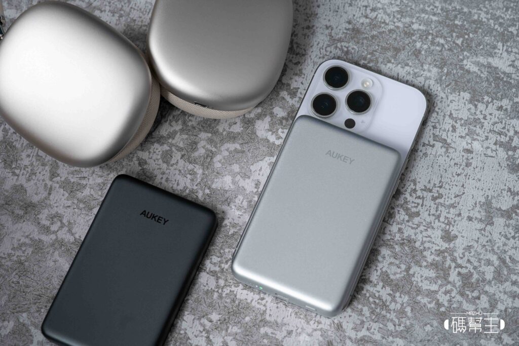 AUKEY MS08 Qi2 行動電源實測開箱:磁吸穩不穩?會不會太厚?一天充兩次夠嗎? 5 aukey ms08外觀材質