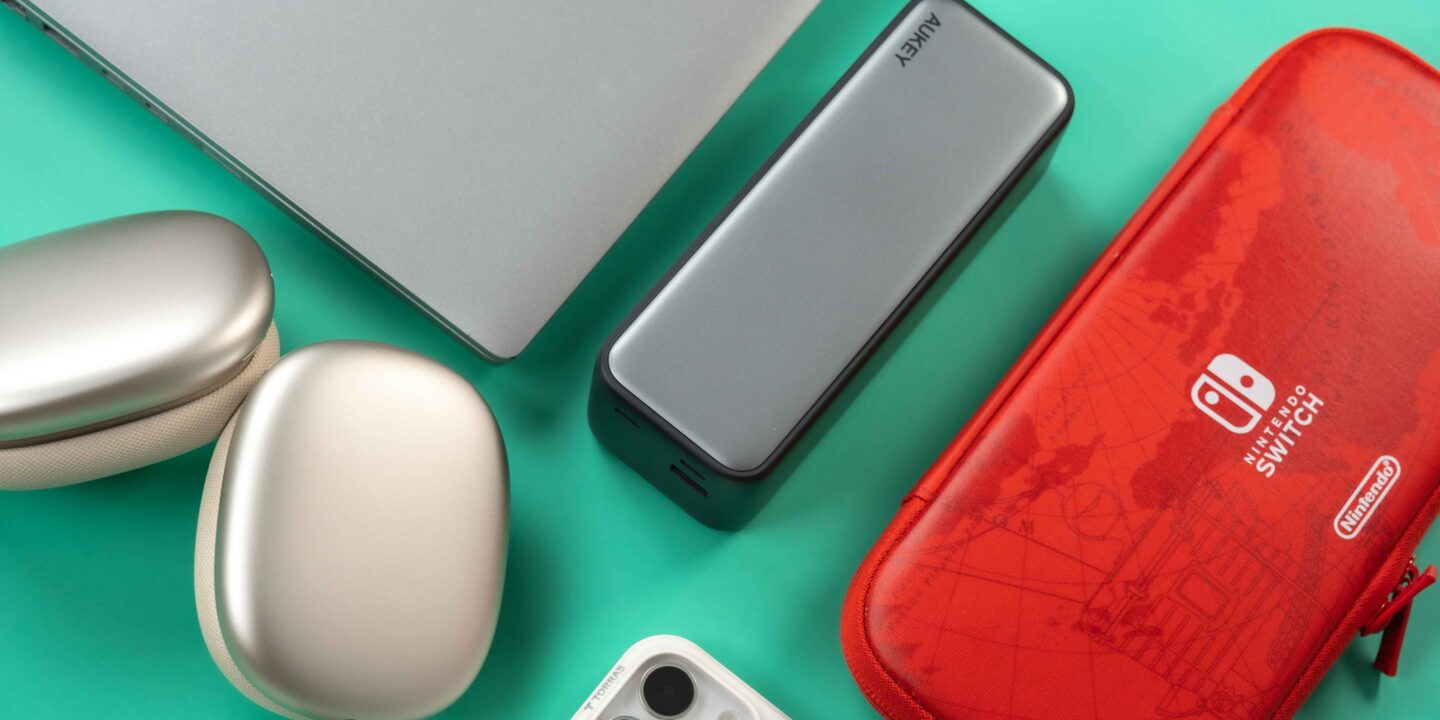 不再焦慮沒電！AUKEY Y63 筆電行動電源開箱：140W大瓦數+27600mAh，充筆電超快還能帶上飛機 2