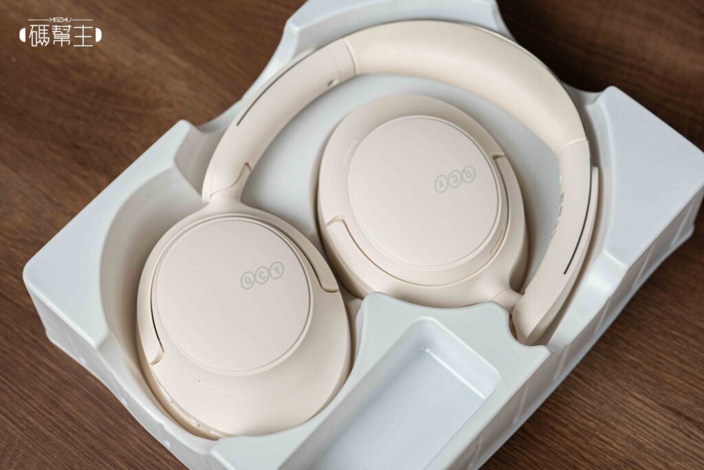 QCY H3S耳罩式耳機 LOGO