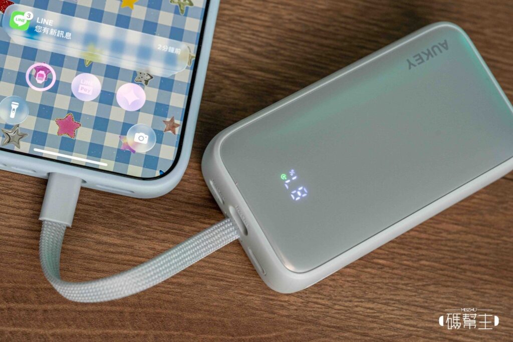 AUKEY PB-Y61 小冰棒剩餘電量顯示